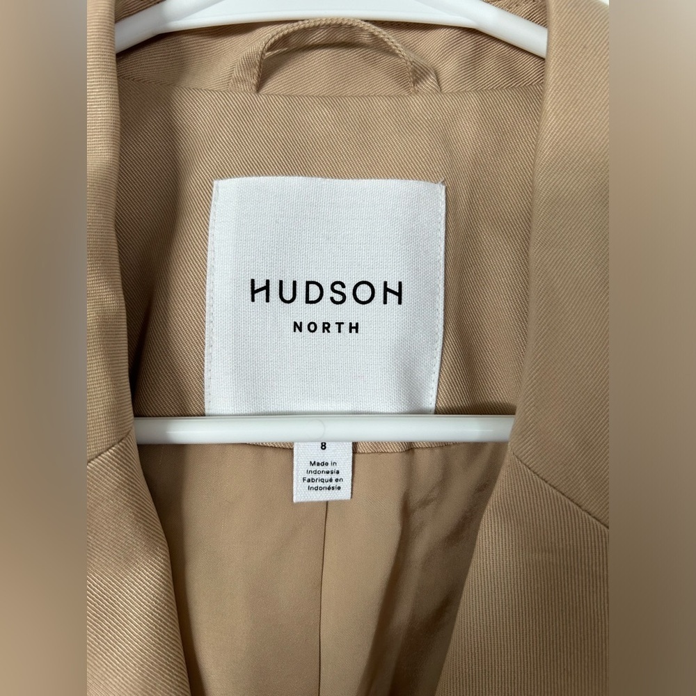 Hudson North Sleeveless Blazer - Picture 4 of 9